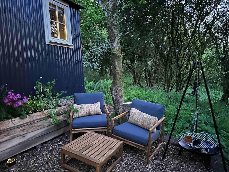 Cornwall Woodland Shepherd'S Hut - Dennis Hut Bodmin Luaran gambar